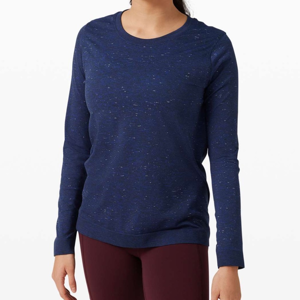 Lululemon Swiftly Relaxed Long Sleeve 2.0
Cosmic Shift Hyper Blue / Black Small